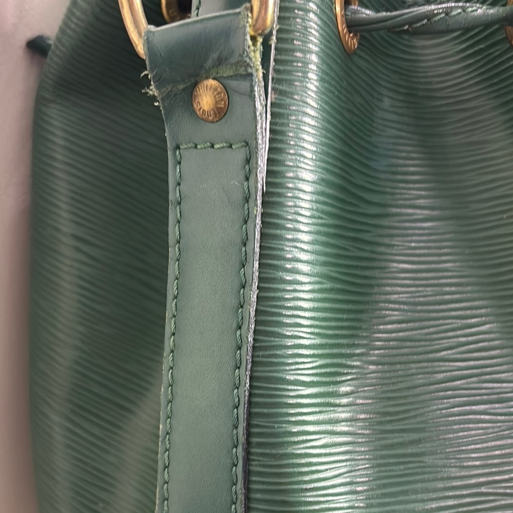 Louis Vuitton Green Epi Noe Shoulder Bag - Picture 5 of 16